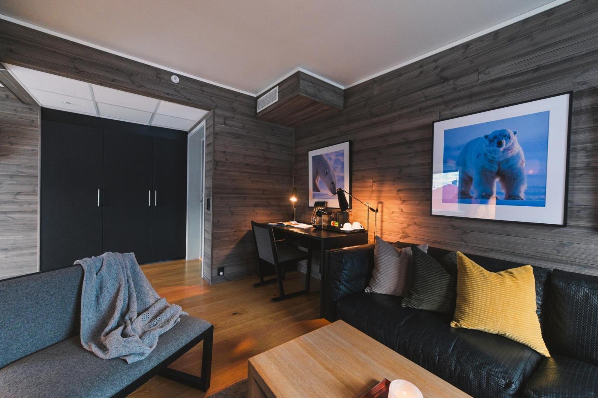 Hotell Svalbard | Polfareren 4*