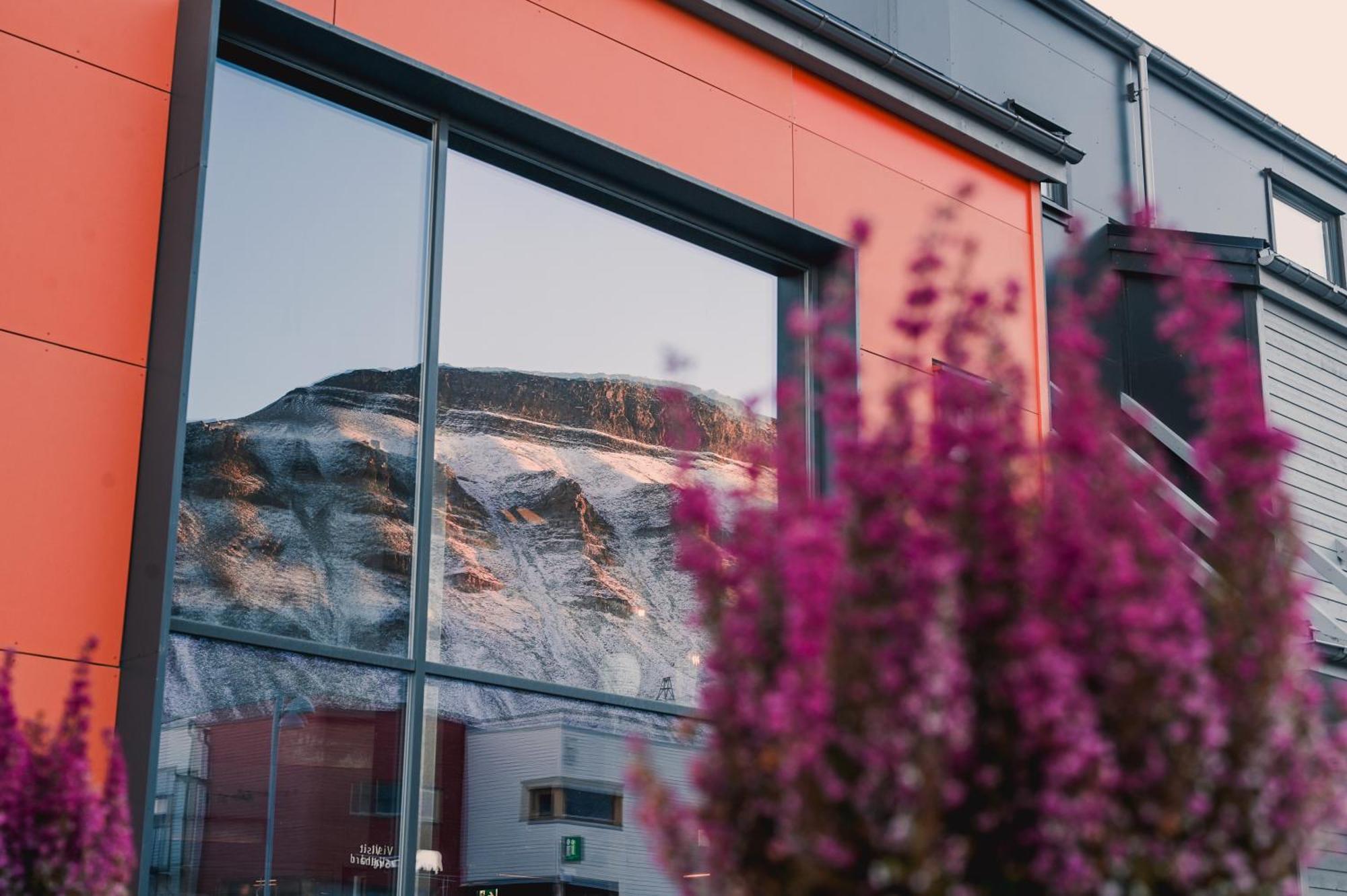 Hotel Svalbard | Polfareren Longyearbyen