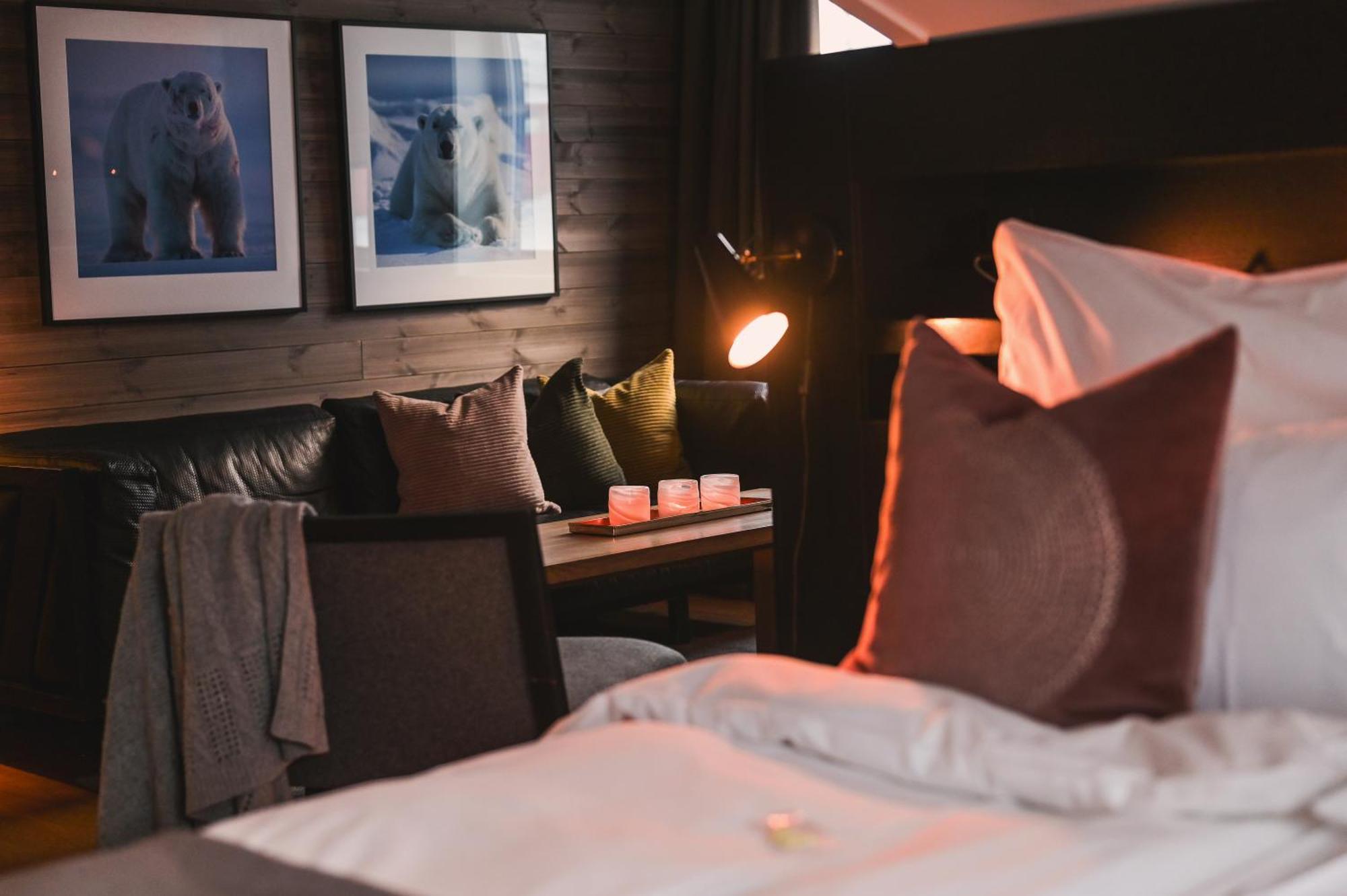 Svalbard | Polfareren 4*