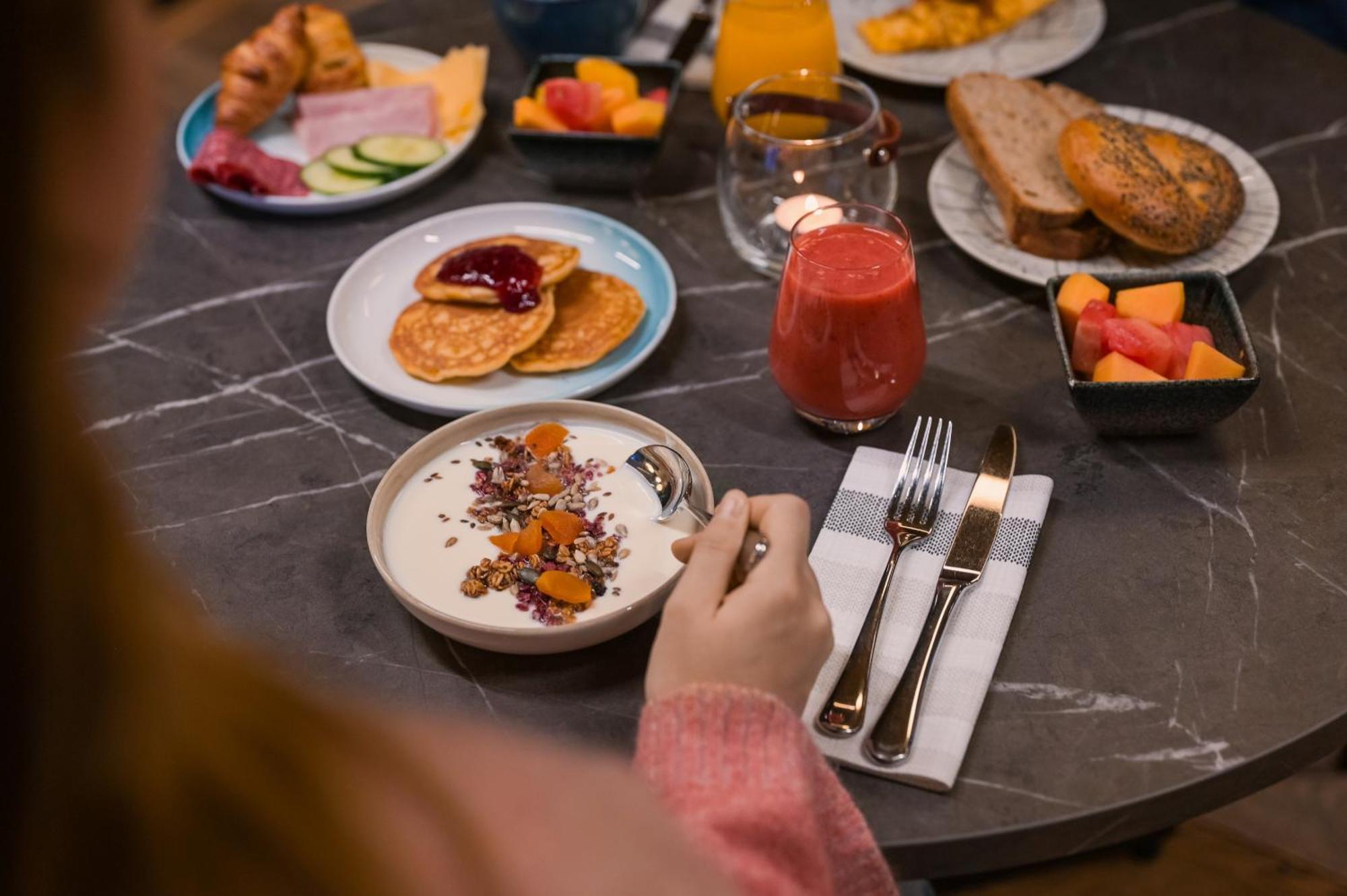 Hotel Svalbard | Polfareren 4*