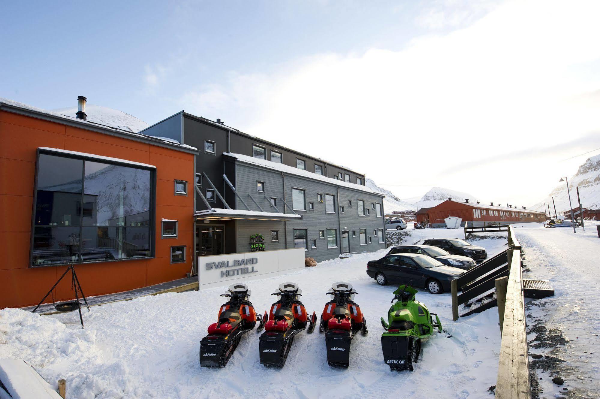 Svalbard | Polfareren Longyearbyen