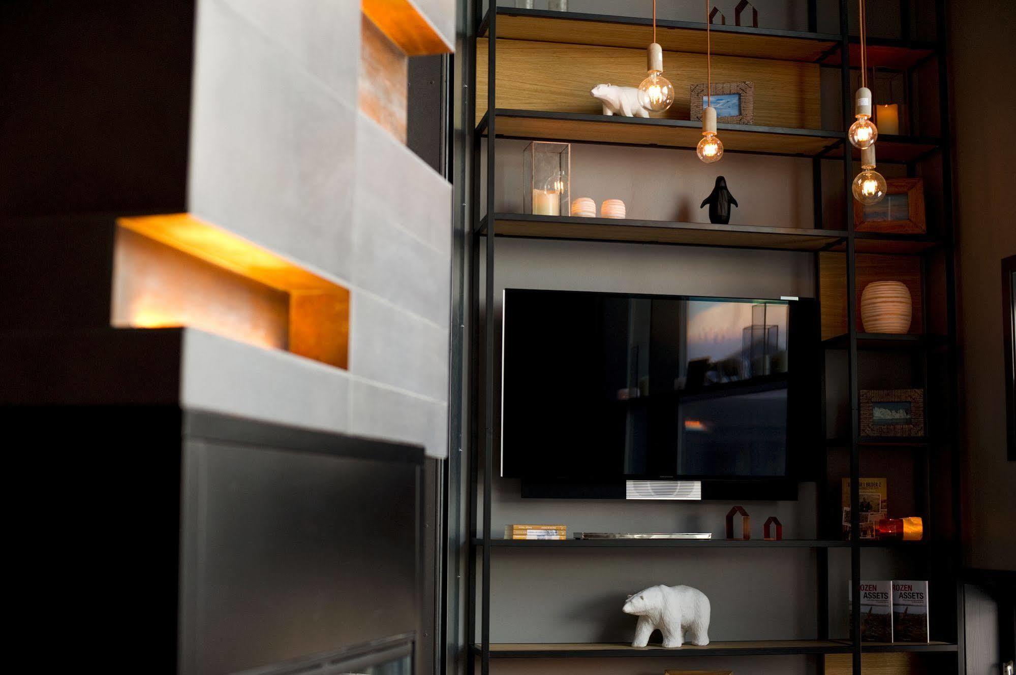 Svalbard | Polfareren Longyearbyen